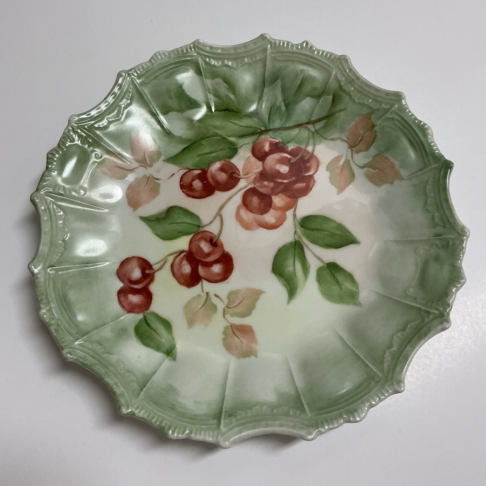 Antique Porcelain Cherries Plate Hand-Painted Green Scalloped Rim 8.5โ France - Picture 10 of 12